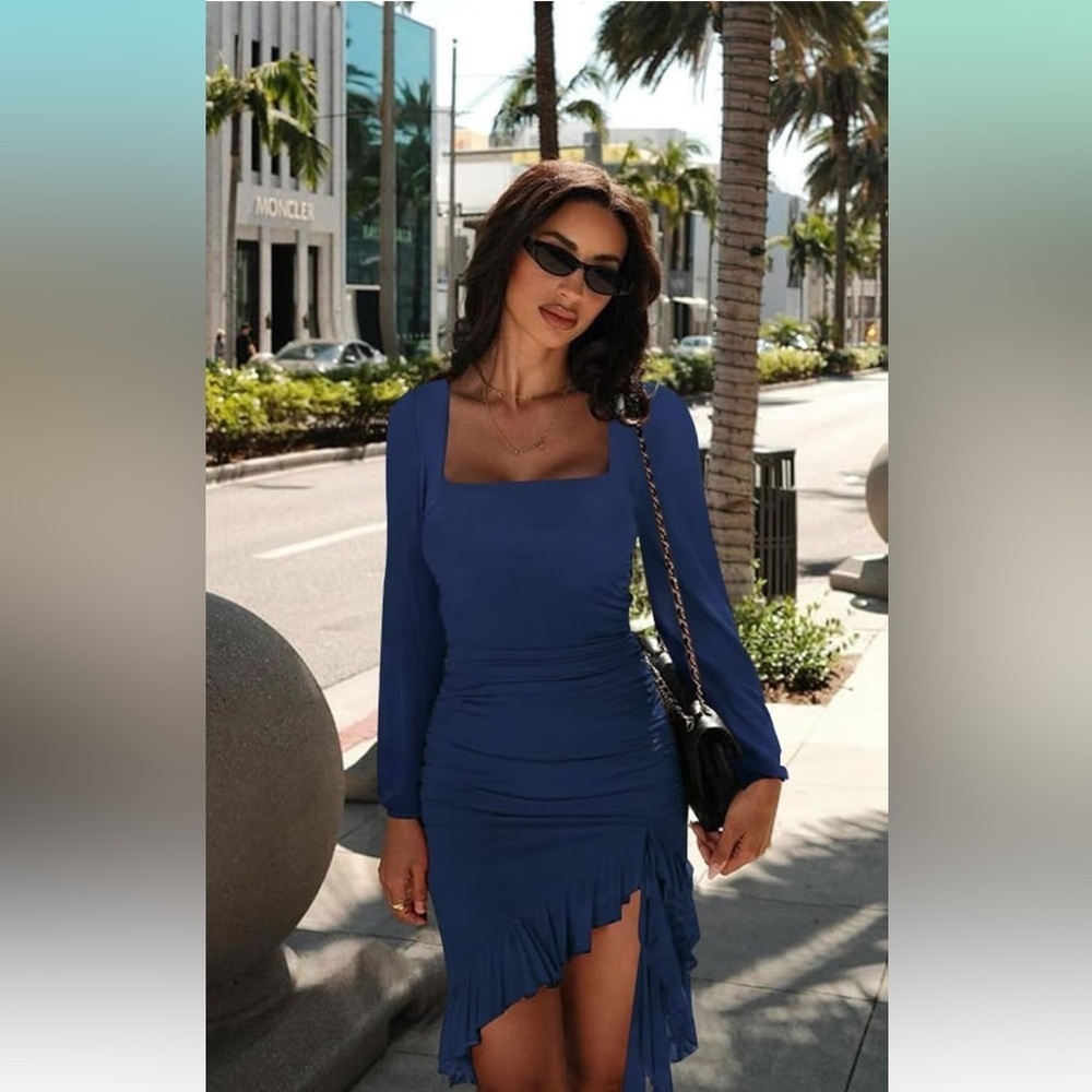 Elegant Blue Long-Sleeve Dress